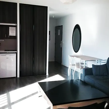 Apartment Coastal With Pool In *